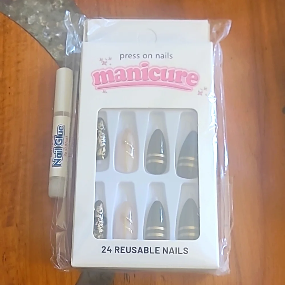 💝💖❤️🔥Bundle and Save! 2 for 15% off 🥰🤩💗 24 Press on Nails w 1 Nail Glue - Picture 2 of 2